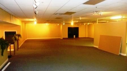 This interior shot of World Centre Market a 1600 Shorter Ave., from LoopNet, accompanies an ad listing a $1.25 million price.